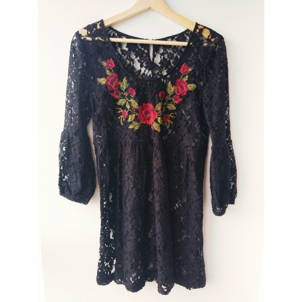 lace dress black forever 21 | Dresses | Forever 2 Red Rose Embroidered SEMI-FORMAL High Neck Long Sleeve Talla:6M Shell 2